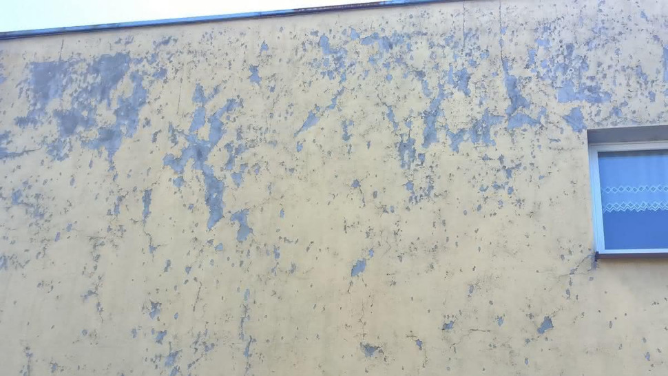Źle dobrany tynk bardzo szybko popęka i będzie odpadał
