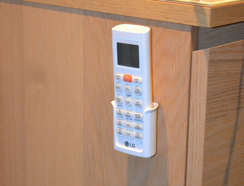 Pilot do sterowania klimatyzacją