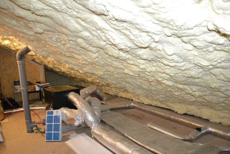 Centrala wentylacyjna na poddaszu i filtry gotowe do wymiany