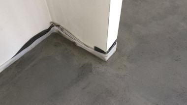 Dylatacja posadzki przy ścianach