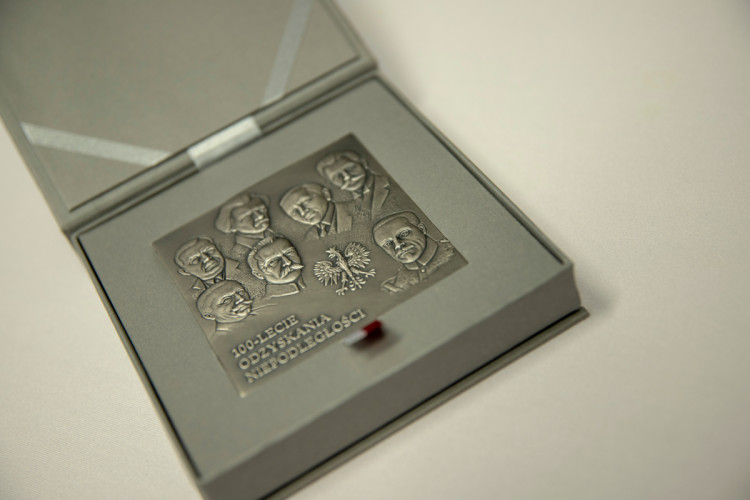 Medal 100-lecia Odzyskania Niepodległości dla biznesu