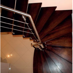 Schody bez typowej konstrukcji stalowej