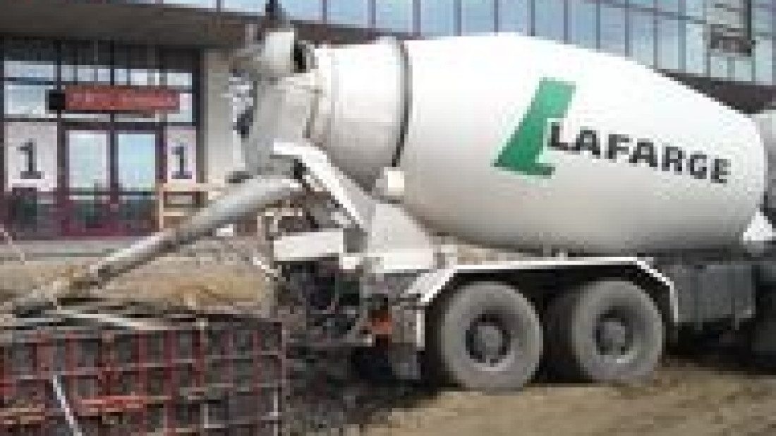 Lafarge dostarczył beton do rozbudowy Okęcia