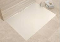 Odświeżająca przyjemność kąpieli w gorący, letni dzień