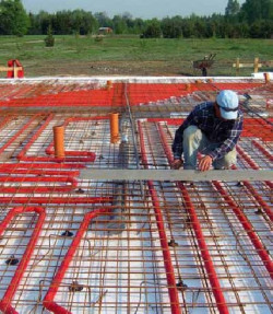 Sprawdzanie poziomów płyty LEGALETT