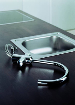 KLUDI BINGO STAR. Dwuuchwytowa bateria kuchenna ze złączem Bajonett 