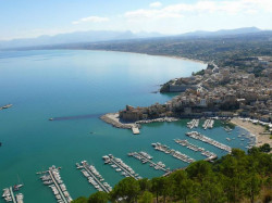 Sycylia, bo to o niej mowa, stała się celem wyprawy w roku 2013