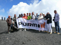 Nawet przeszywający do szpiku kości wiatr wiejący z siłą zapierającą dech w piersiach, nie były w stanie powstrzymać zdobywców przed zmierzeniem się z potęgą Etny