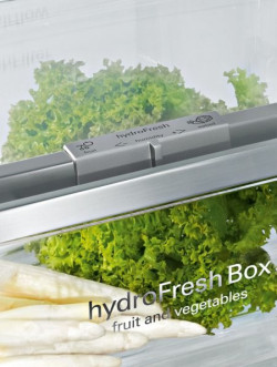 Wyposażona w szufladę hydroFresh, przynosi gotowe rozwiązanie dla właściwego przechowywania warzyw i owoców