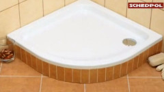 Brodziki akrylowe na nośnikach 