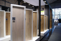 Kolekcje nowych produktów zostały zaprezentowane na stoisku zgodnie z filozofią przekazu marketingowego Baltic Wood