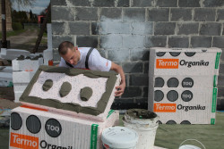 Styropian w kropki TO skutecznie ociepla każdy dom