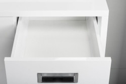 Szuflada z antypoślizgowym dnem