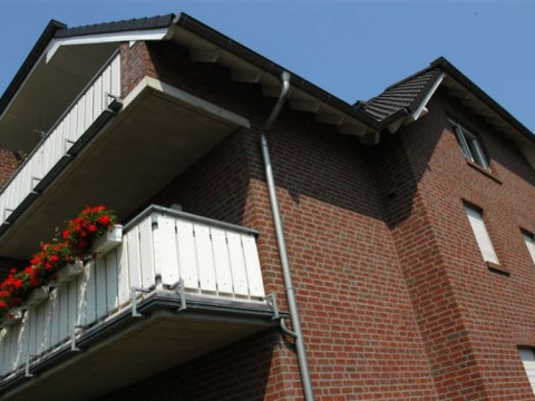 Cegły i płytki formowane ręcznie firmy Skinpol