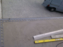 Montaż okładzin ceramicznych na balkonie