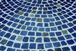 Rondo wykonane przy użyciu zaprawy do fugowania kostki brukowej Sopro