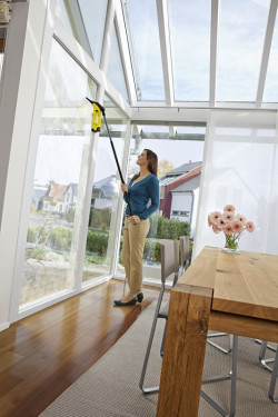 Firma Kärcher wprowadziła na rynek nowe urządzenie myjkę do okien WV 50