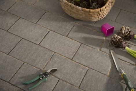 Szarość w ogrodzie z firma Bruk-Bet