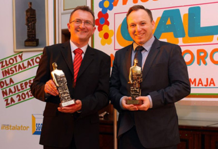 Na zdjęciu Andrzej Maciejewski, Prezes Zarządu STIEBEL ELTRON Polska oraz Tomasz Nowak, 4 ENERGY TOMIKA