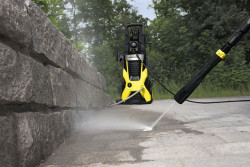 CZYSZCZENIE KOSTKI BRUKOWEJ fot. Kärcher