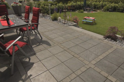 Plyty tarasowe Tierra tworzą niezwykle elegancka i szykowna nawierzchnie, a dzięki kolorystyce doskonale wpisuja sie w nowoczesne aranzacje.jpg