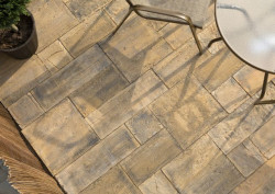 Naturalnie w ogrodzie - drewno ogrodowe z serii Realit firmy Bruk-Bet