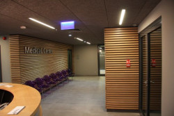 Sposób na hałaśliwego gościa przedstawia Knauf