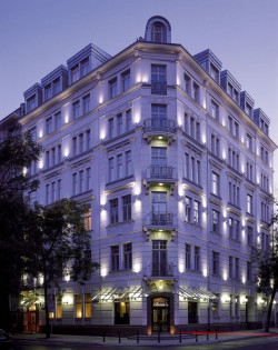 Hotel Rialto fot. Pilkington