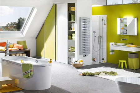 1 - Rodzinna łazienka dzięki wannie Kaldewei Centro Duo Oval oraz brodzikowi Kaldewei Ladoplan Fot. Kaldewei