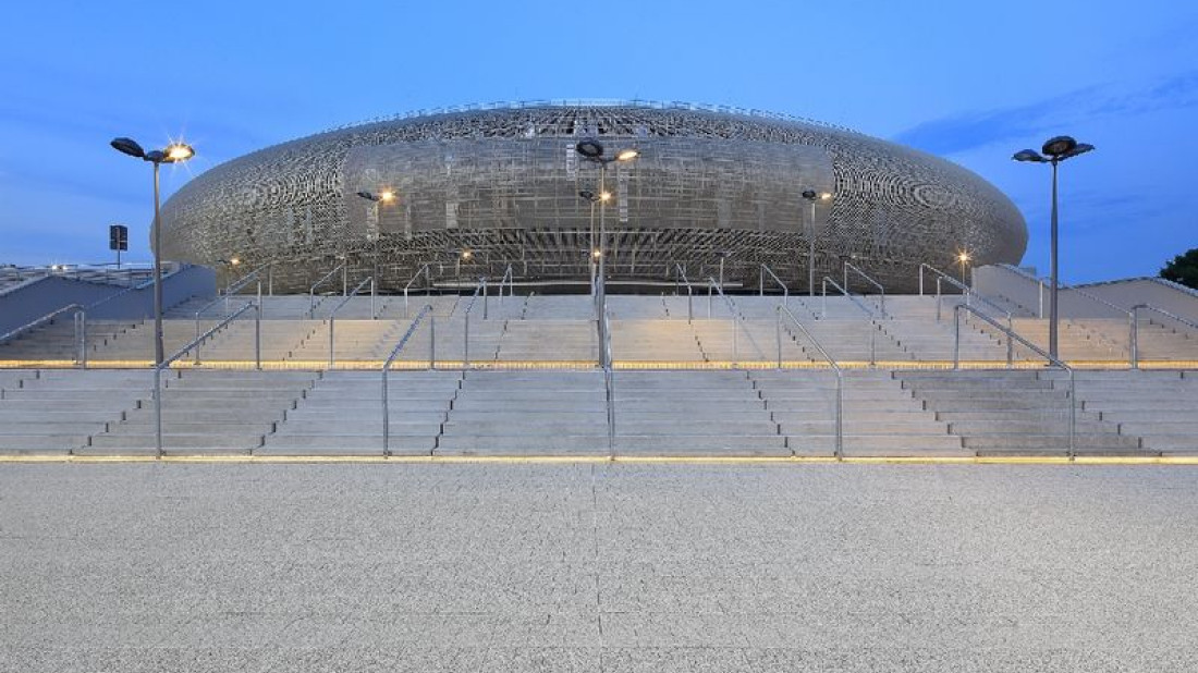 W stronę nowoczesności - brukowana nawierzchnia Polbruk wokół hali Arena Kraków