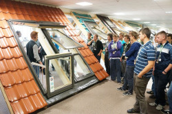 Ryszard Florek prezes FAKRO odznaczony medalem KEN