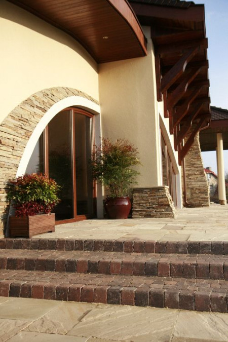 Kamień elewacyjny Marabella firmy Libet – na elewacje i do wykończania wnętrz 