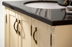 Stylizowane uchwyty w meblach Ritorno.jpg