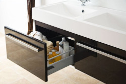 Profilowe uchwyty w kolekcji Spektra.jpg