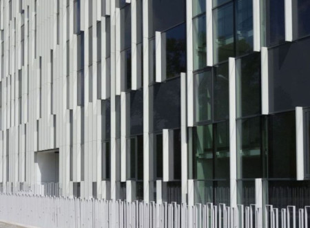 Schüco: Unikatowa architektura - Nowy Gmach Filologii Uniwersytetu Łódzkiego