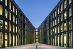 Niezwykła koncepcja budynku Ericpol Software Pool