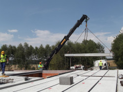 Lekki Strop Panelowy SMART - montaż na budynku