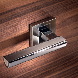 Klamka drzwiowa MARINA