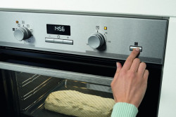 Nowy wielofunkcyjny piekarnik Electrolux PlusSteam - idealny do domowych wypieków