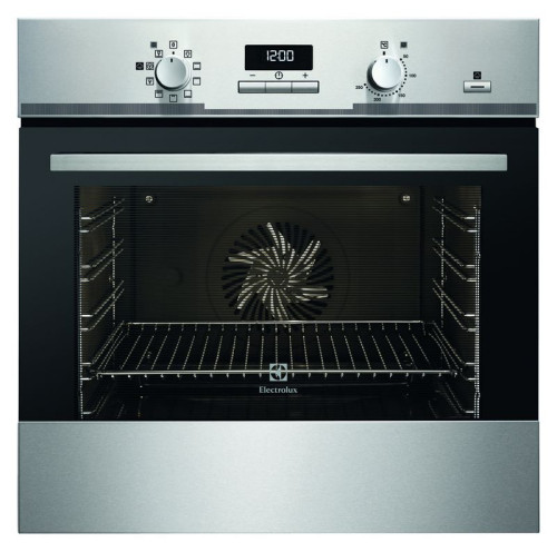 Nowy wielofunkcyjny piekarnik Electrolux PlusSteam - idealny do domowych wypieków