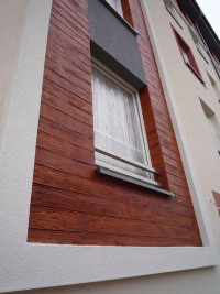 Ekspert Alpol: Tynk czy deska na elewacji – idealne, nowoczesne połączenie