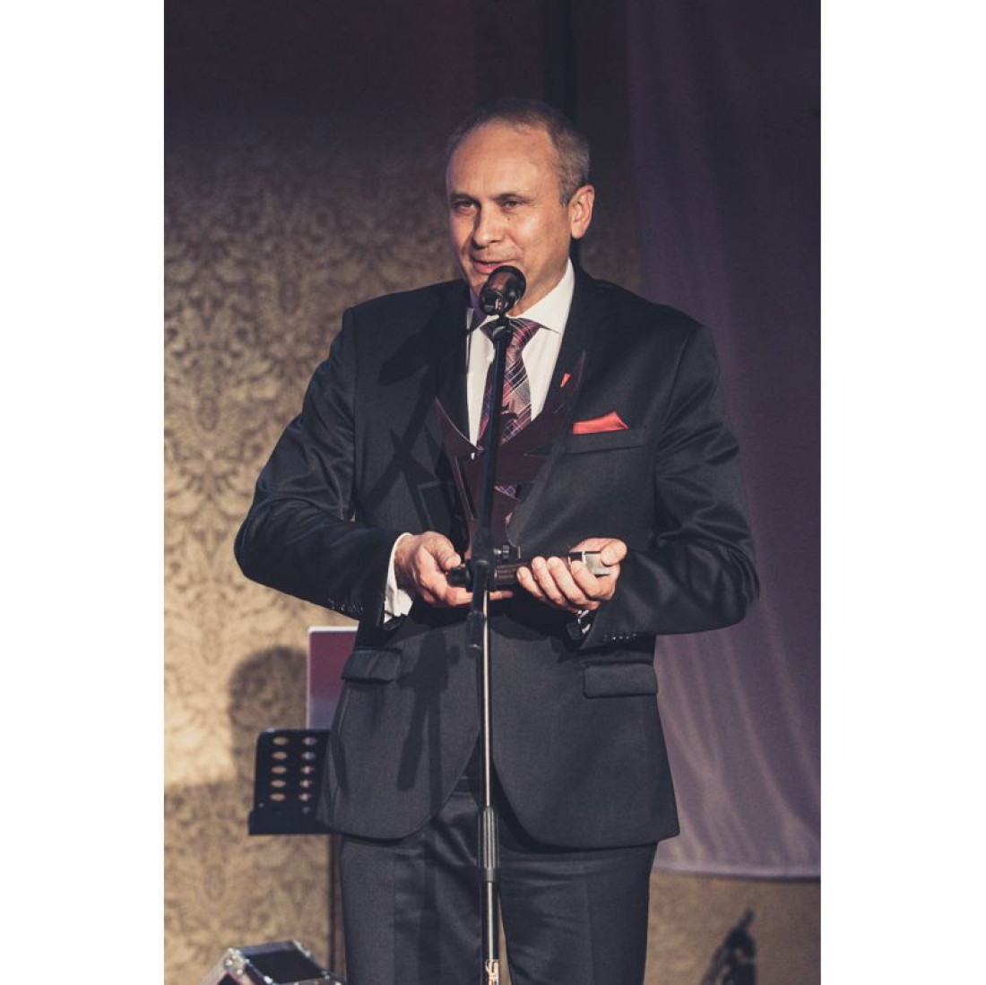 Janusz Komurkiewicz dyrektor FAKRO Ekspertem Stolarki Budowlanej Roku 2014