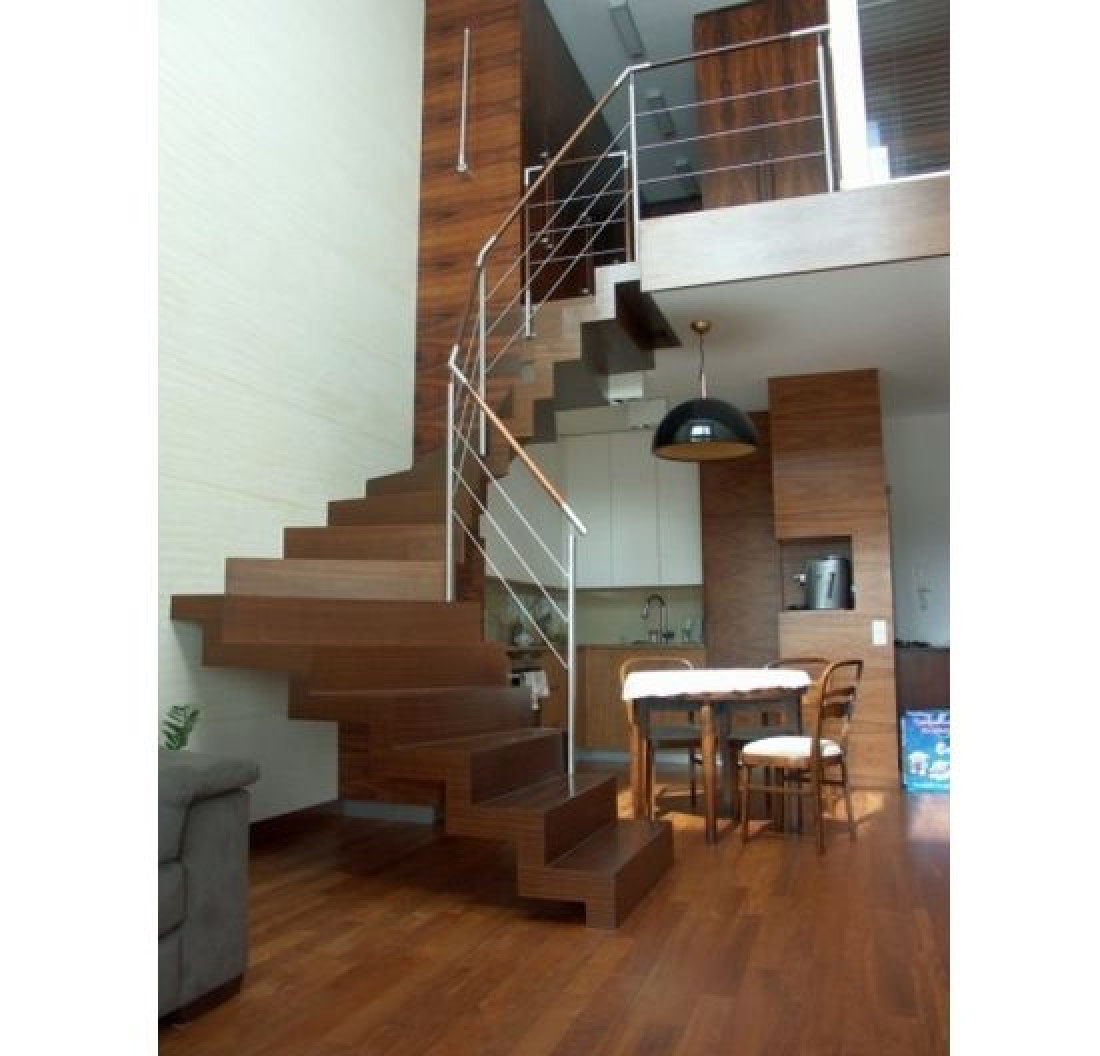 Domański: Jak zabezpieczyć drewniane schody?