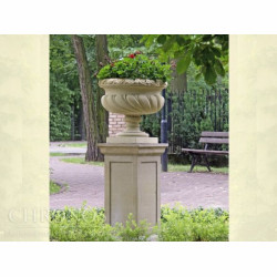 Postument 50 większy