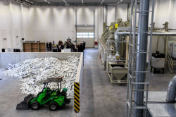 Jednym z najważniejszych elementów realizacji tej strategii jest rozbudowa zakładu REHAU w Śremie o nową halę recyklingową