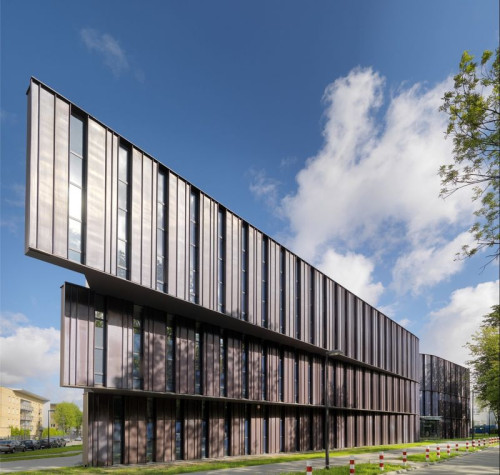 Nowoczesna architektura dydaktyczna - przyjazna studentom i środowisku - Pilkington