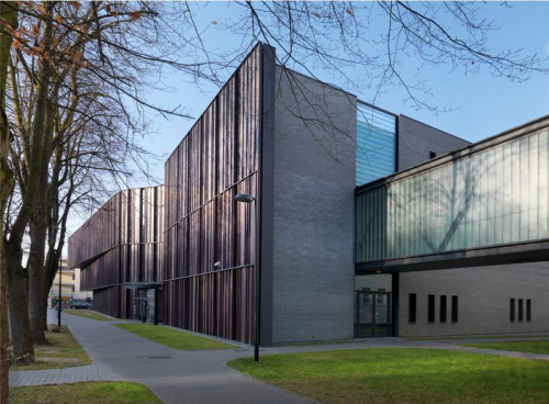 Nowoczesna architektura dydaktyczna - przyjazna studentom i środowisku - Pilkington