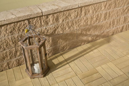 Przydomowy taras? Naturalnie z Deską i Parkietem Ogrodowym Bruk-Bet