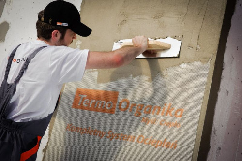 Termo Organika: Zapewnij rodzinie ciepłe, komfortowe schronienie - Ociepl dom jeszcze w tym roku!