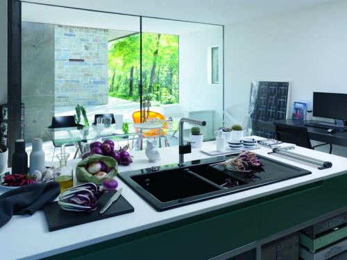 Trwałe i piękne zlewozmywaki Franke z materiału Fraceram®